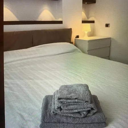 Апартаменты S.ambrogio/duomo •jacuzzi • Luxury •design *