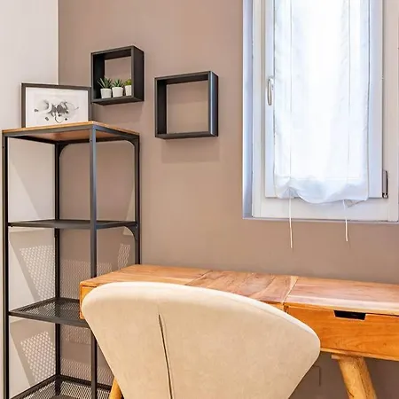 Guest Planet - Stylish Flat Bisceglie M1 Apartman *