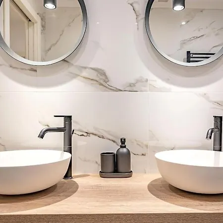 Guest Planet - Stylish Flat Bisceglie M1 Apartman *