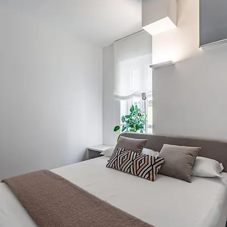 S Agostino - Porta Genova * Milaan