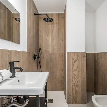 Jj6 Loreto-duomo - Esclusive - Chic - Luxury דירה *