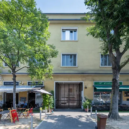 Milanese Elegance - 15 Minutes Duomo Appartement *