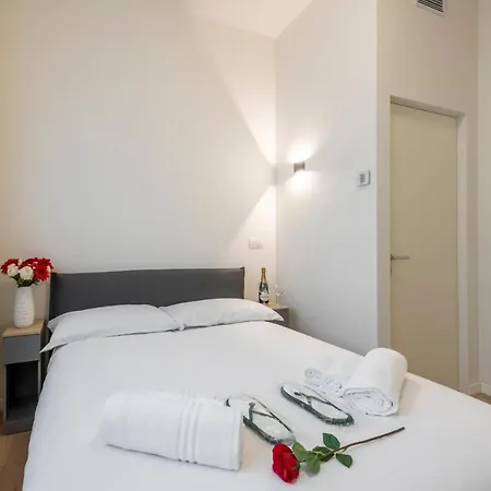 De Amicis, 25 – Nel Cuore Di * Milaan