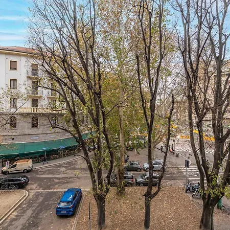 De Amicis, 25 - Nel Cuore Di