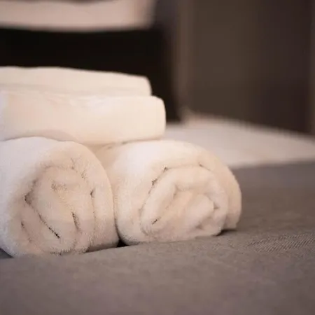 Exclusive Retreat Few Steps From Duomo - 1 *