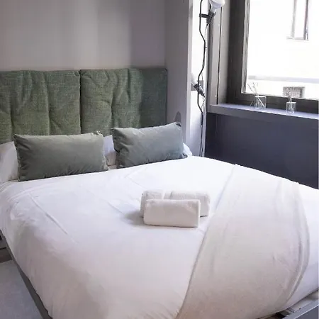 Exclusive Retreat Few Steps From Duomo - 1 アパート *