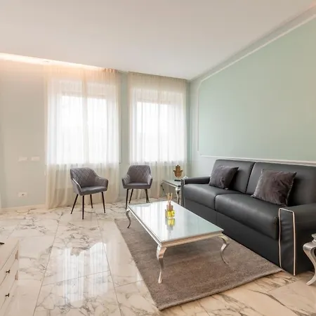 Royal Luxury Brera Apartment Milan