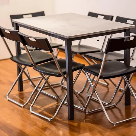 Shortmi Garibaldi Apartman *