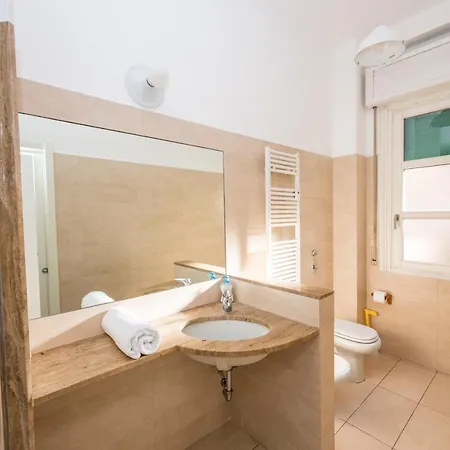 Shortmi Garibaldi Apartman *