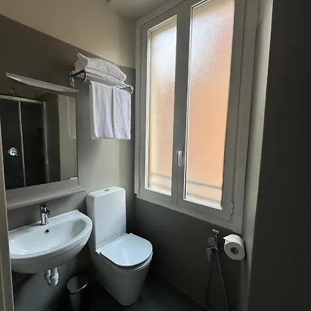 22 Marzo Szálloda Milánó