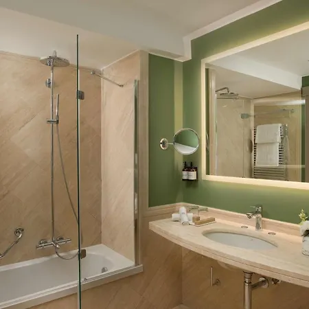 Nh Touring Hotel