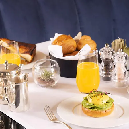 Park Hyatt 5*