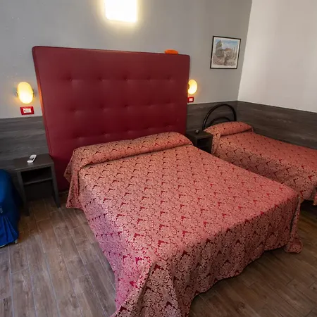 Hotel Piola 2*