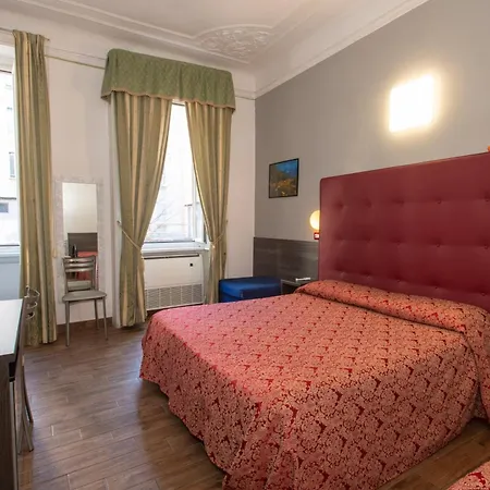 Piola Hotel 2*