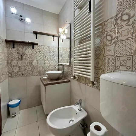 Kibilu - Via Tolmezzo - Ospedale San Raffaele - Stazione Di Lambrate Милан