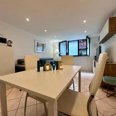 Kibilu - Via Tolmezzo - Ospedale San Raffaele - Stazione Di Lambrate Апартаменты *