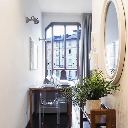 - Duomo Luxury V Apartment