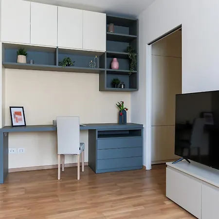 The Best Rent - Bright One-bedroom In Corso Vittorio Emanuele Ii Appartement