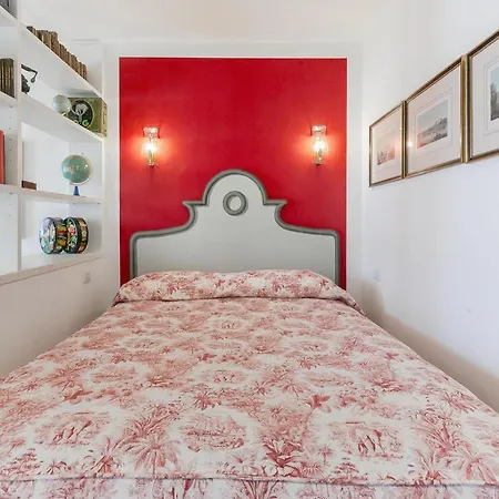 Charming And Elegant Historic Center Of Apartamento Milán