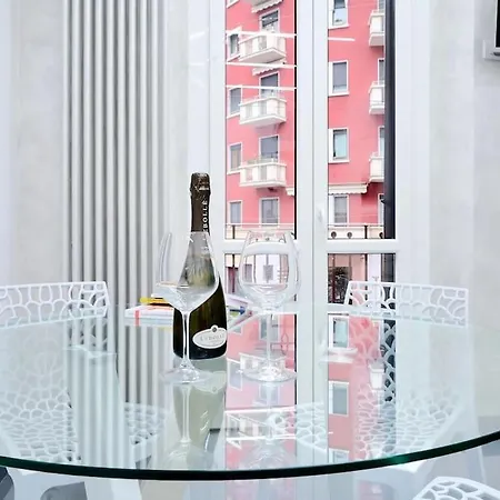 Milano-hosted By Sweetstay *