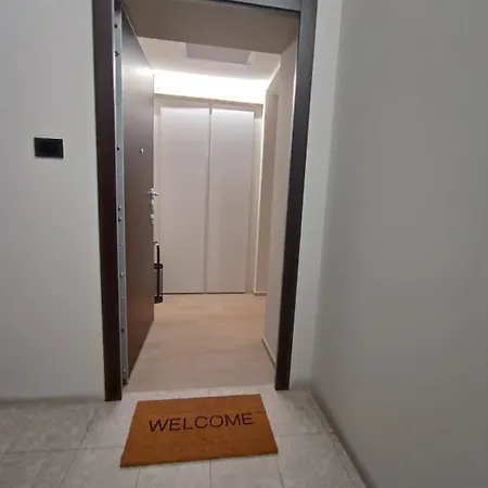 Be-c0 Luxury & Family