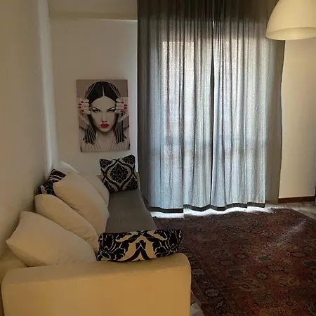 Centralissimo Trilocale A Pochi Passi Dal Duomo Lejlighed