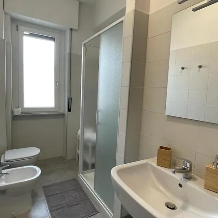 Apartment Tina41 Near Station,isola,corso Como,piazza Gae Aulenti Mailand