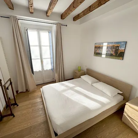 Joivy Cosy Ticinese Retreat 1-bed Flat Near The Duomo *