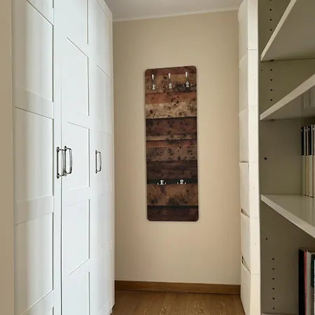 Joivy Cosy Ticinese Retreat 1-bed Flat Near The Duomo * ミラノ