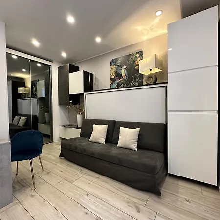 Comecasa Monolocale Vicino Stazione Apartman Milánó