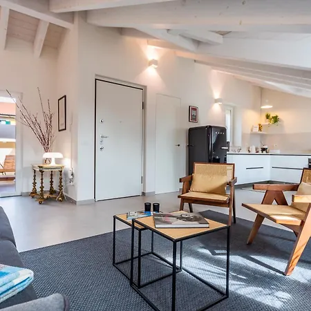 Apartman La Mansarda Di Sarpi *