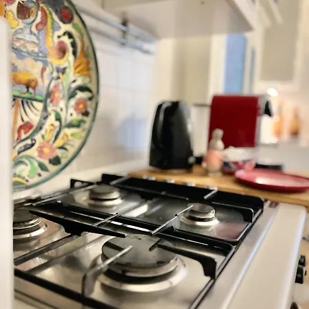 아파트 Comecasa 2 Bedrooms In Via Curtatone 밀라노