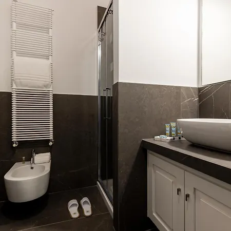 Apartment Beplace In Magenta Milan