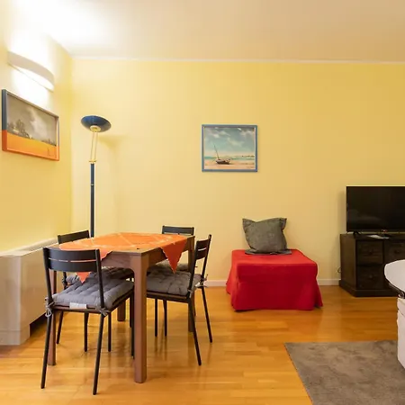 Apartment Xenia - Elegant 10 Min From Linate *