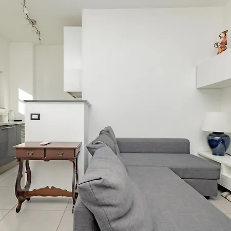 Xenia - Quiet And Cozy Two-room Apartman Milánó