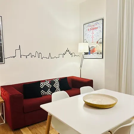 Xenia - Cozy Two-room In Station * Milánó