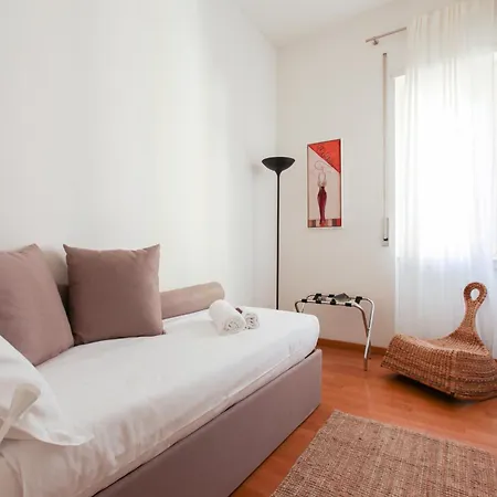 Hacca Collection - 3br Bocconi-navigli Apartman *