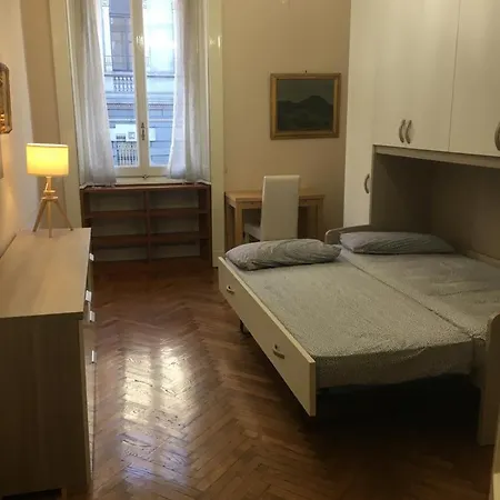 3 Bedroom Cozy In アパート ミラノ