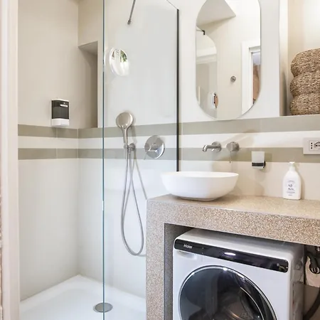 Woodstock Deluxe By Station *