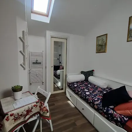 A Casa Di Ross * Milano