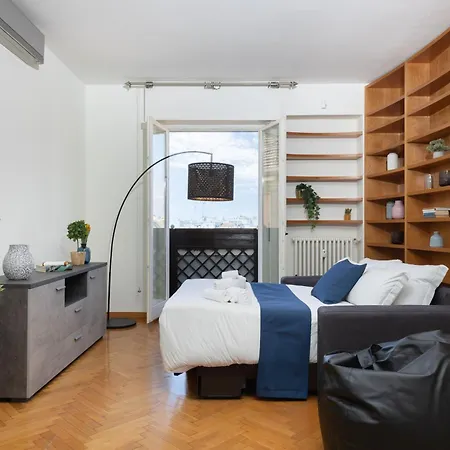 Black & White Vista Duomo 400 Metri