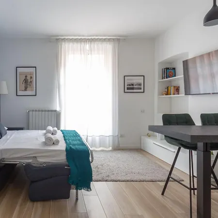 Апартаменты Cozy Small House Porta Venezia