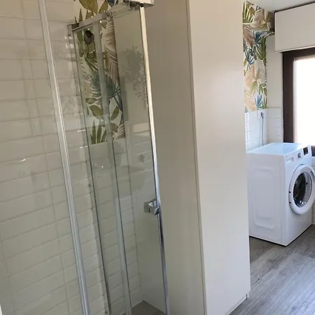 アパート Dea Dreams - Marghera 43 Near San Siro Stadium ミラノ