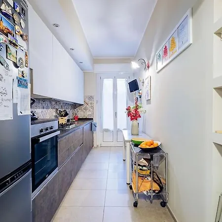 Stylish And Perfect Place For Families And Friends 밀라노