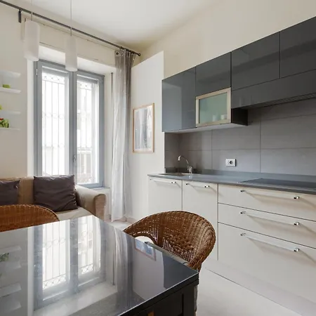 Appartamento Bright - 650 M Far From Arco Della Pace