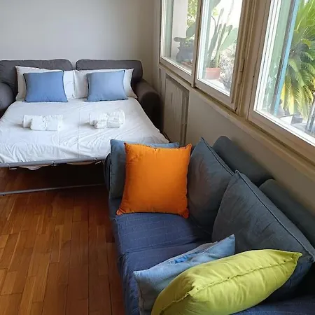 Romantico Attico Con Terrazzo In Centro * Milán