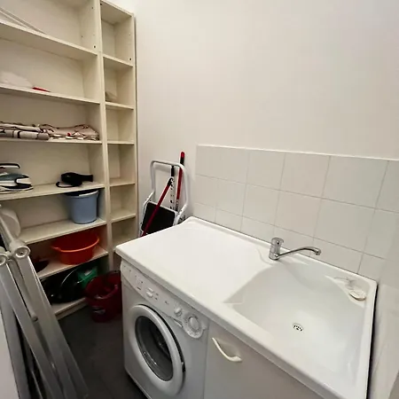 Kibilu - Via Casati 32 - Stazione - Corso Buenos Aires - Shopping Area *