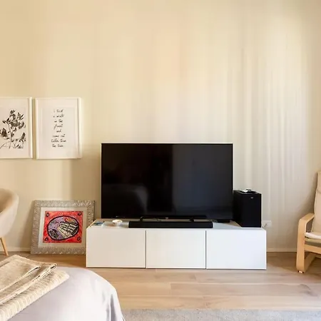 Hacca Collection - Buenos Aires & Station 1br Daire