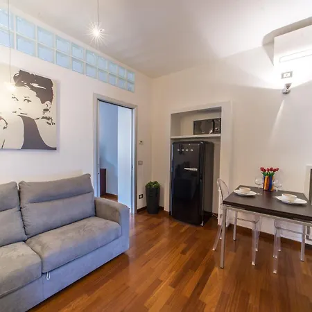 Bella Italy Tiffany Corso Como Apartment *