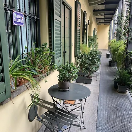 Charming Park - Center - For 5 Guests - Brand New Bath * Milano